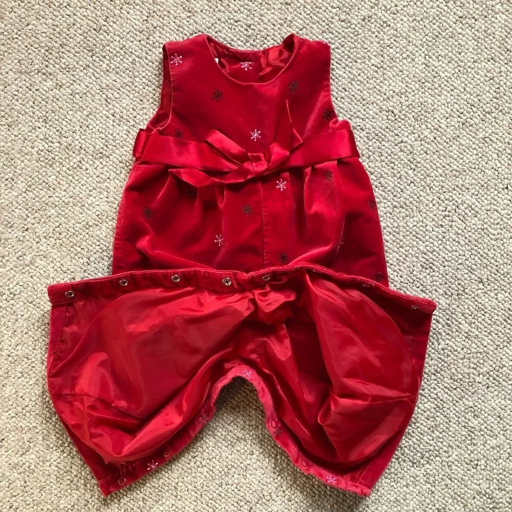 Vintage OshKosh B’gosh Red Velour Snowflake Jumper